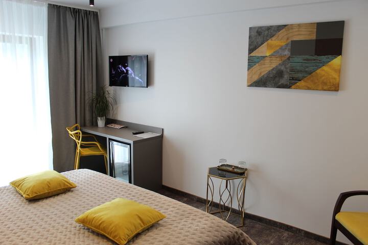 Room 18 of 46
