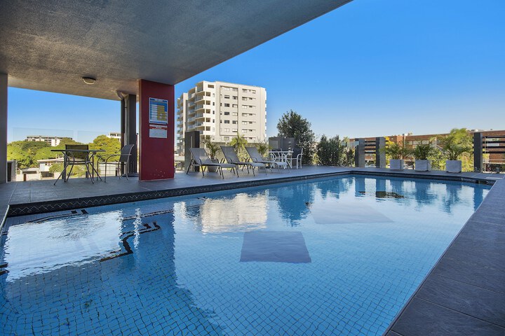 Pool 64 of 73