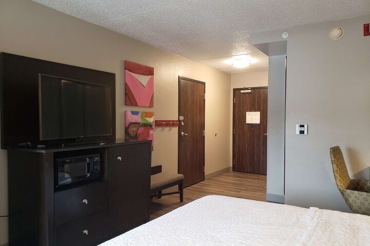 Room 11 of 26