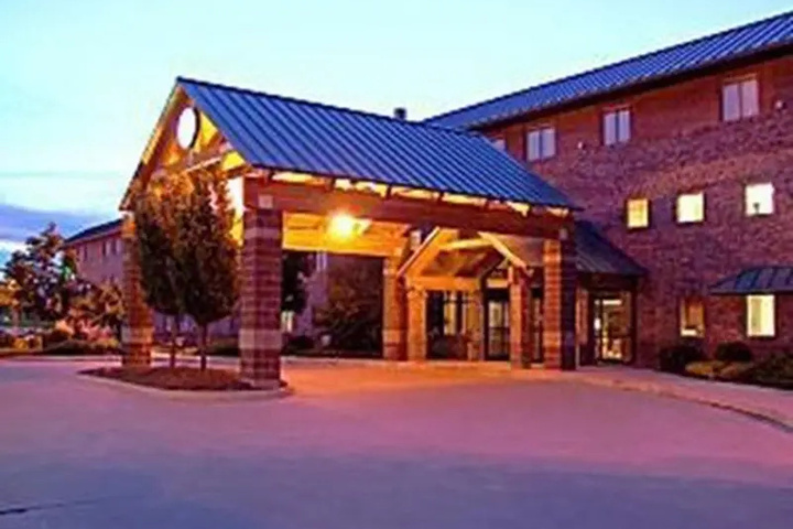 Photo of Hawthorn Suites Longmont