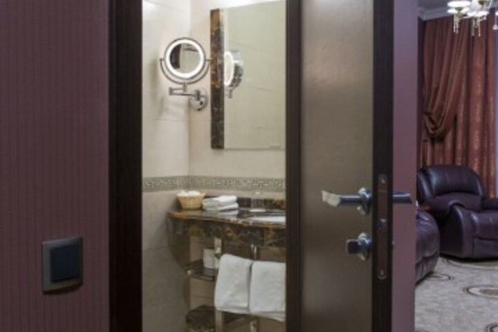Room 44 of 58