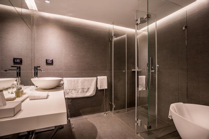 Room 29 of 62