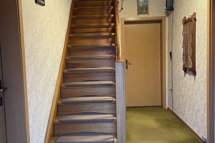 Ballroom/Hall 16 of 17