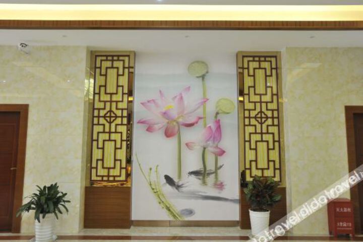 Hotel Interior 9 of 24
