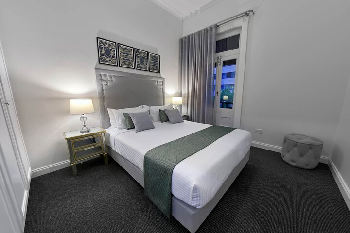Room 6 of 65