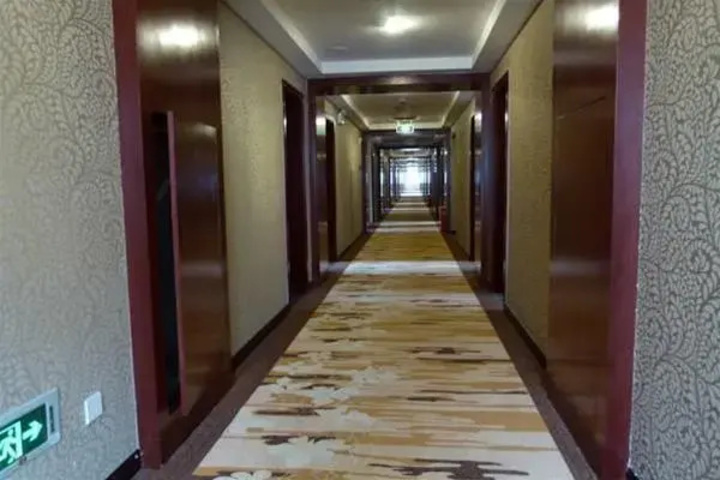 Room 10 of 18