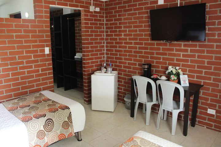 Room 19 of 160