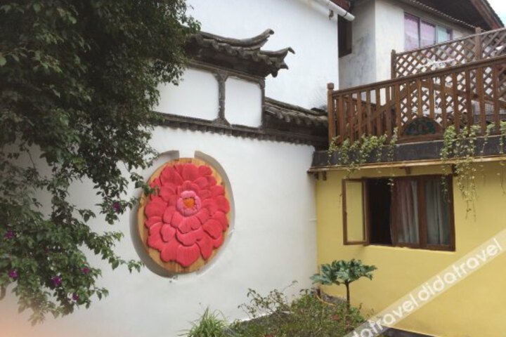 Lijiang Tea Horse Road Inn