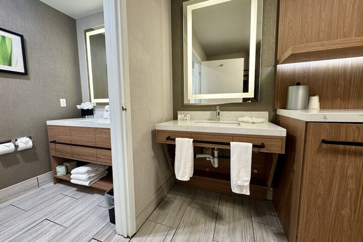 Standard | King Bed (1 of 23)