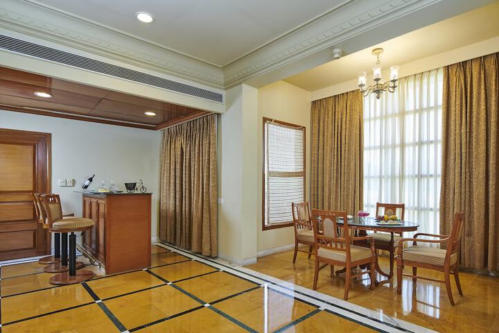 Room 16 of 45