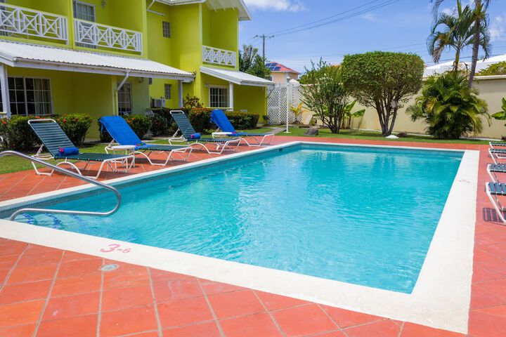 Pool 42 of 75