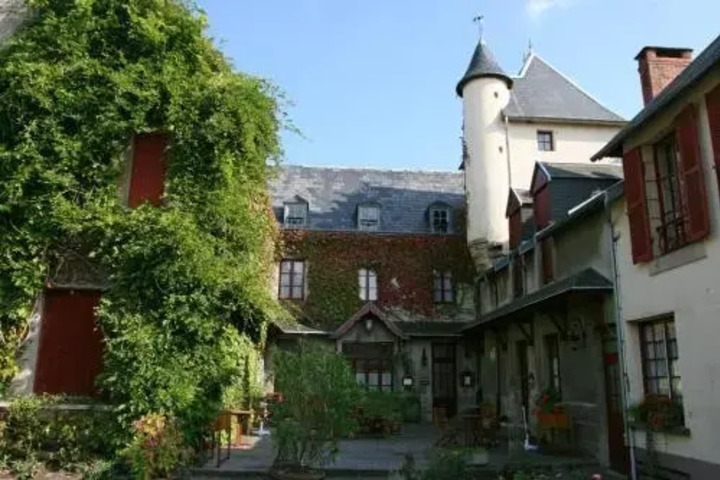 CASTEL HOTEL 1904