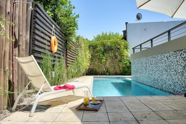 Pool 44 of 47