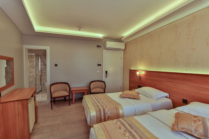 Room 17 of 43
