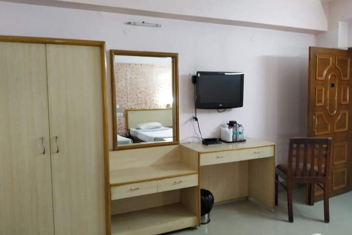 Room 26 of 55