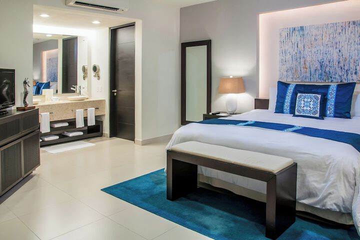 Room 26 of 251