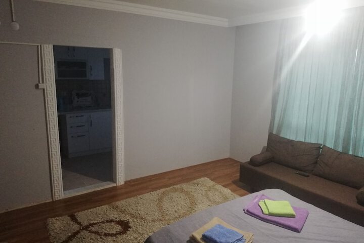 Room 17 of 19
