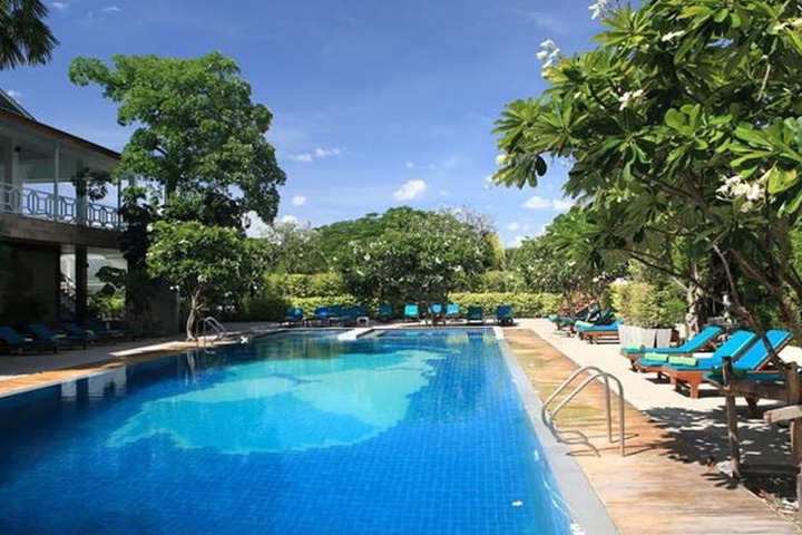 Pool 37 of 43