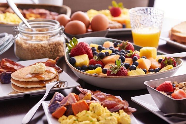 Breakfast buffet