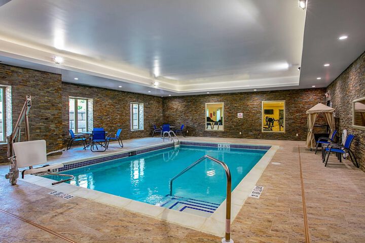Pool 39 of 55