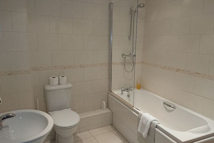 Room 160 of 216