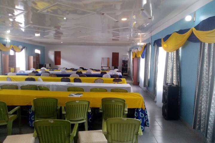 Ballroom/Hall 30 of 44