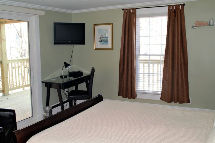 Room 17 of 24