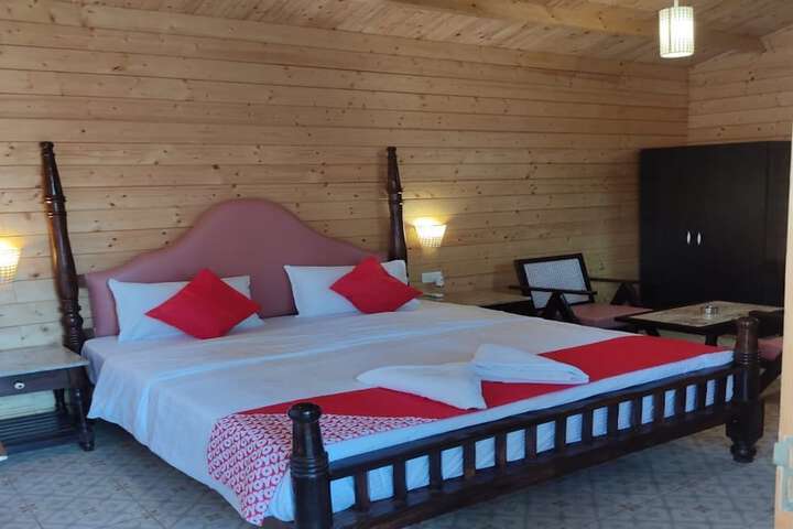 Room 2 of 7