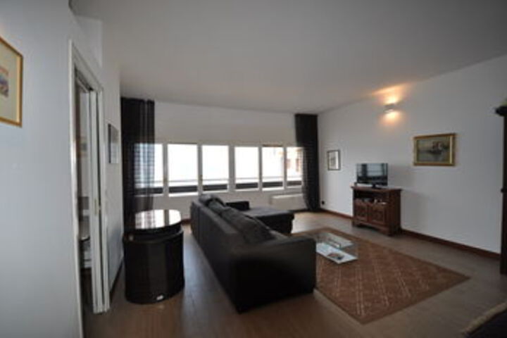 Room 18 of 74