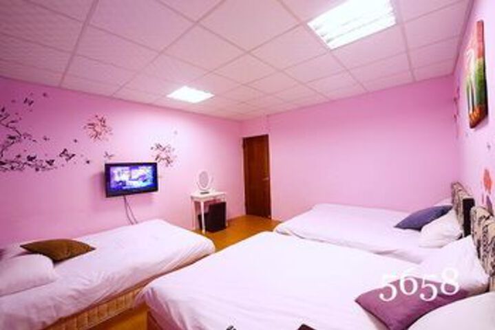 Room 30 of 118