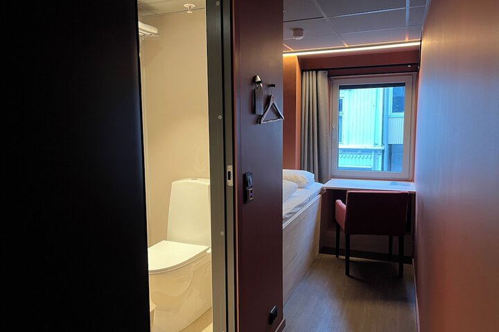Room 40 of 69