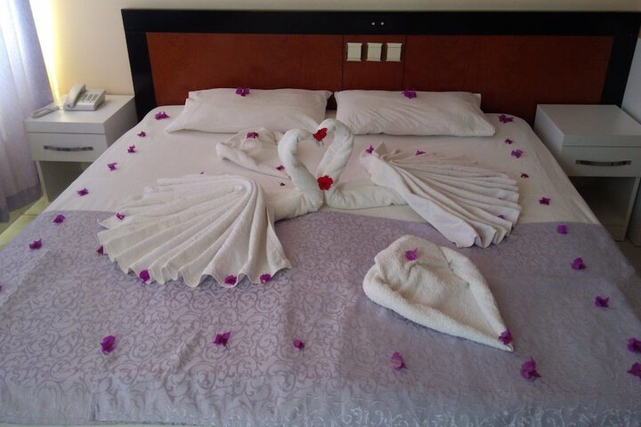 Room 4 of 43