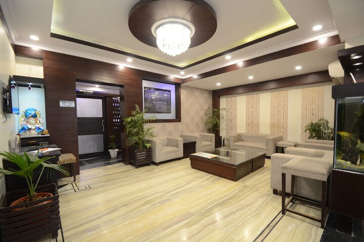 Hotel Interior 4 of 31