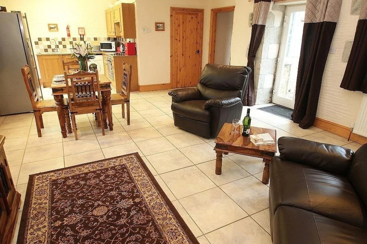 Room 2 of 15