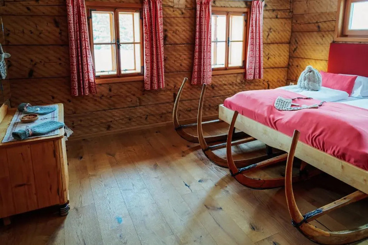 Room 6 of 29
