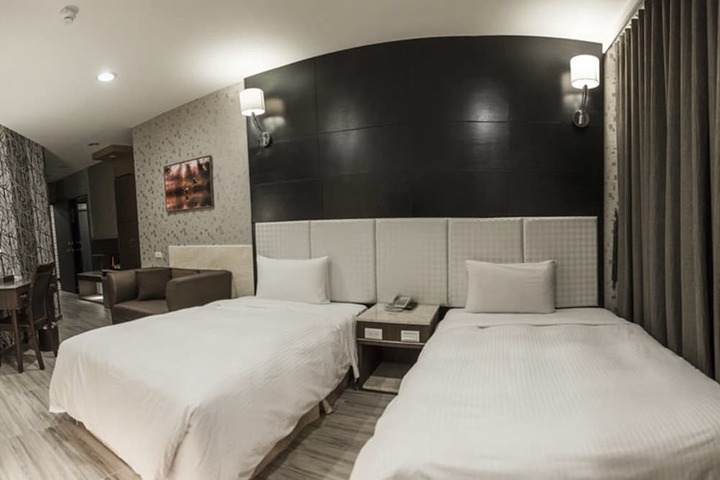 Room 18 of 61