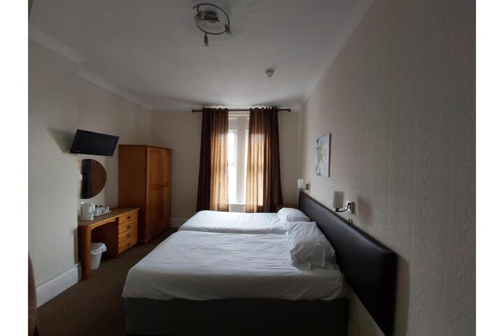 Room 35 of 35
