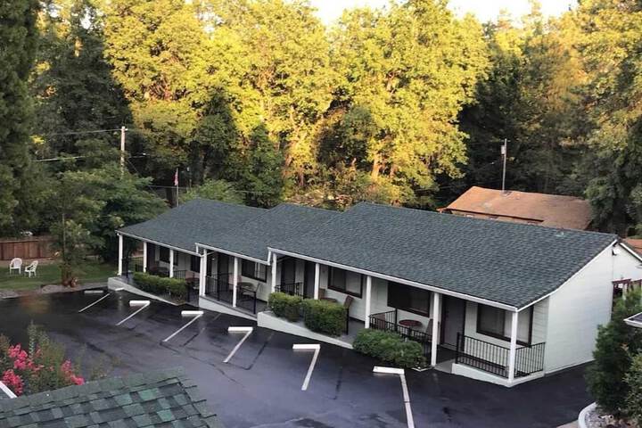 Property Grounds 27 of 31