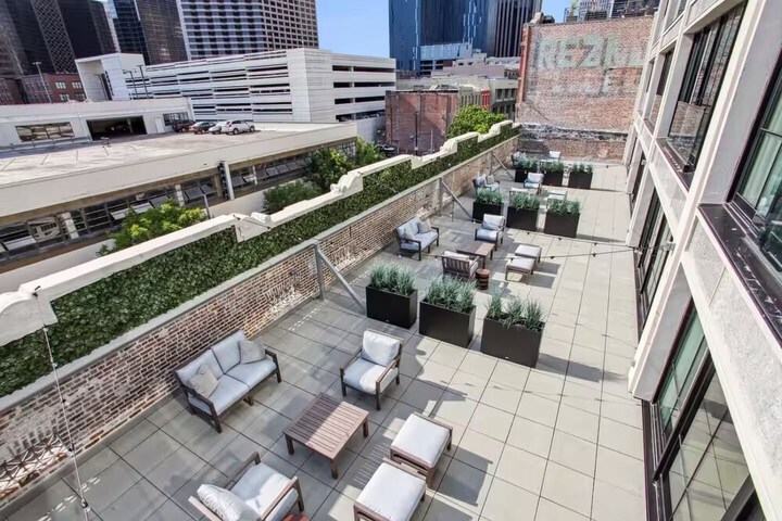 Terrace/Patio 68 of 91