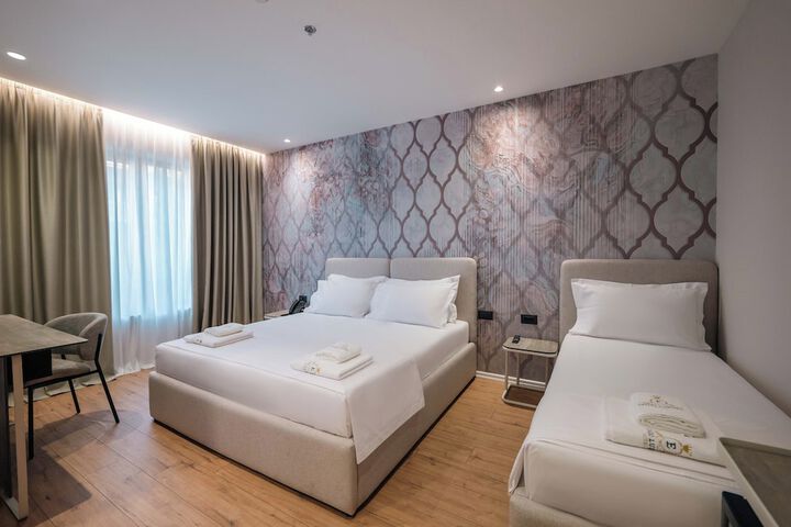 Room 43 of 86