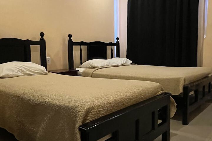 Room 5 of 21