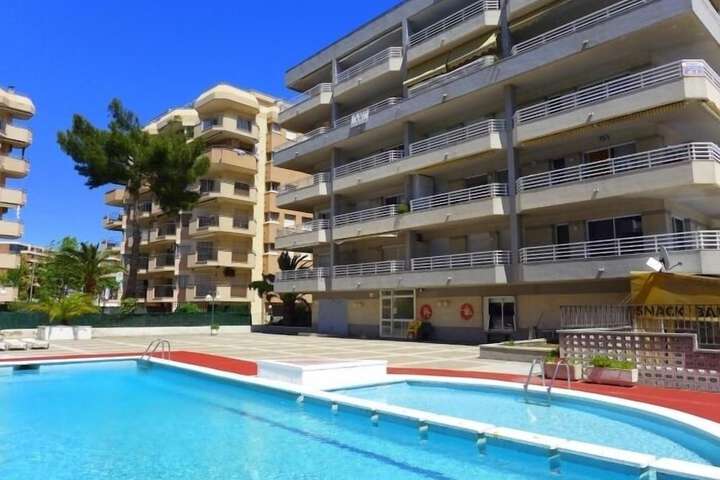 Pool Hotel