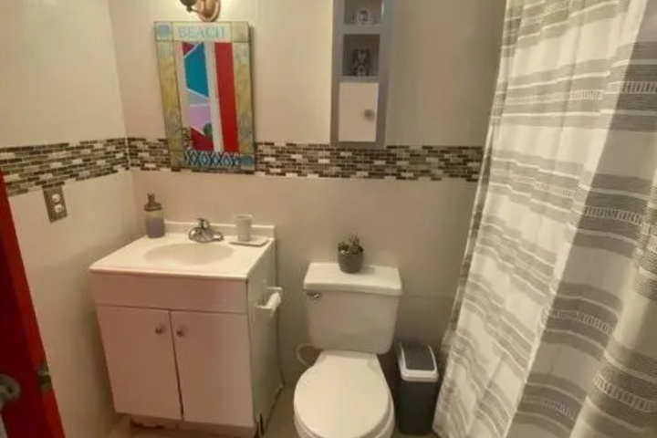 Room 7 of 17