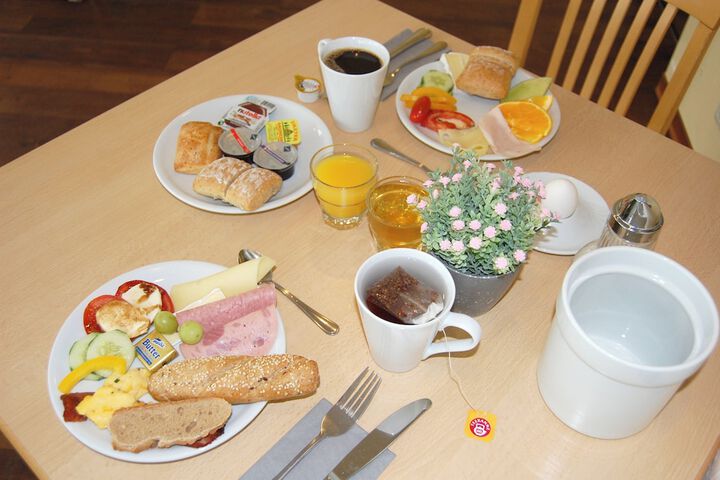 Breakfast/Coffee Service 49 of 66