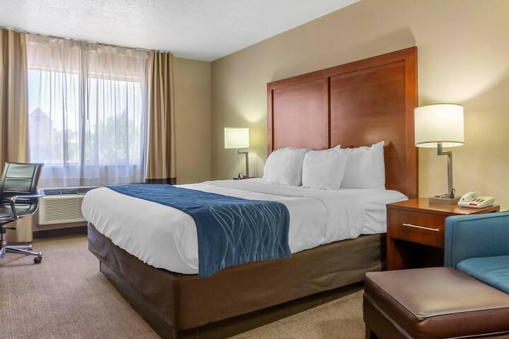 Room 12 of 36