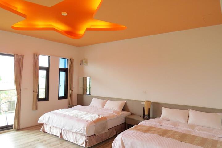 Room 13 of 80