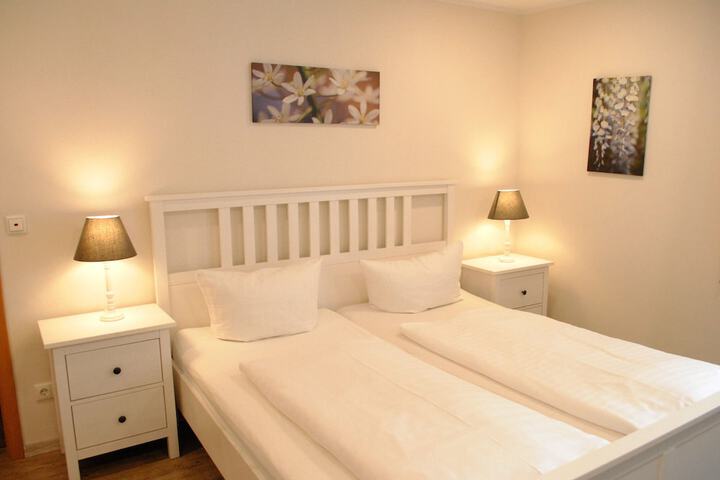 Room 11 of 66