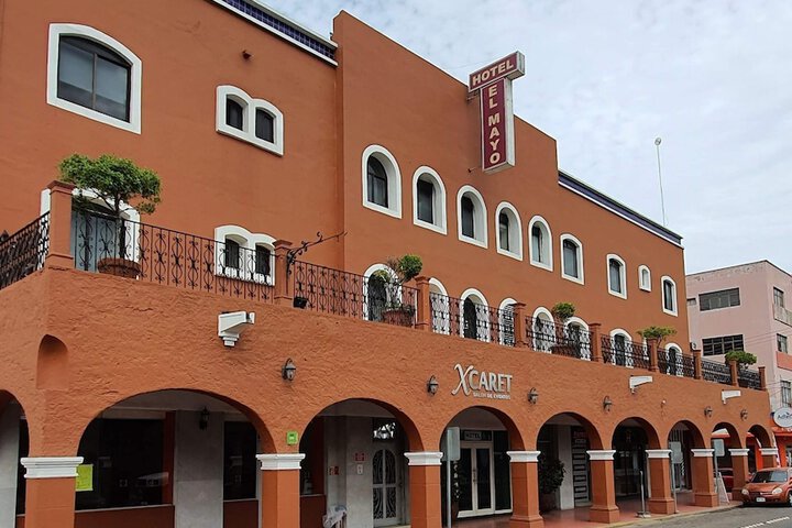 Photo of Hotel el Mayo Inn