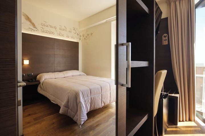 Room 41 of 79