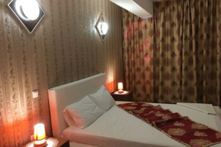 Room 84 of 123